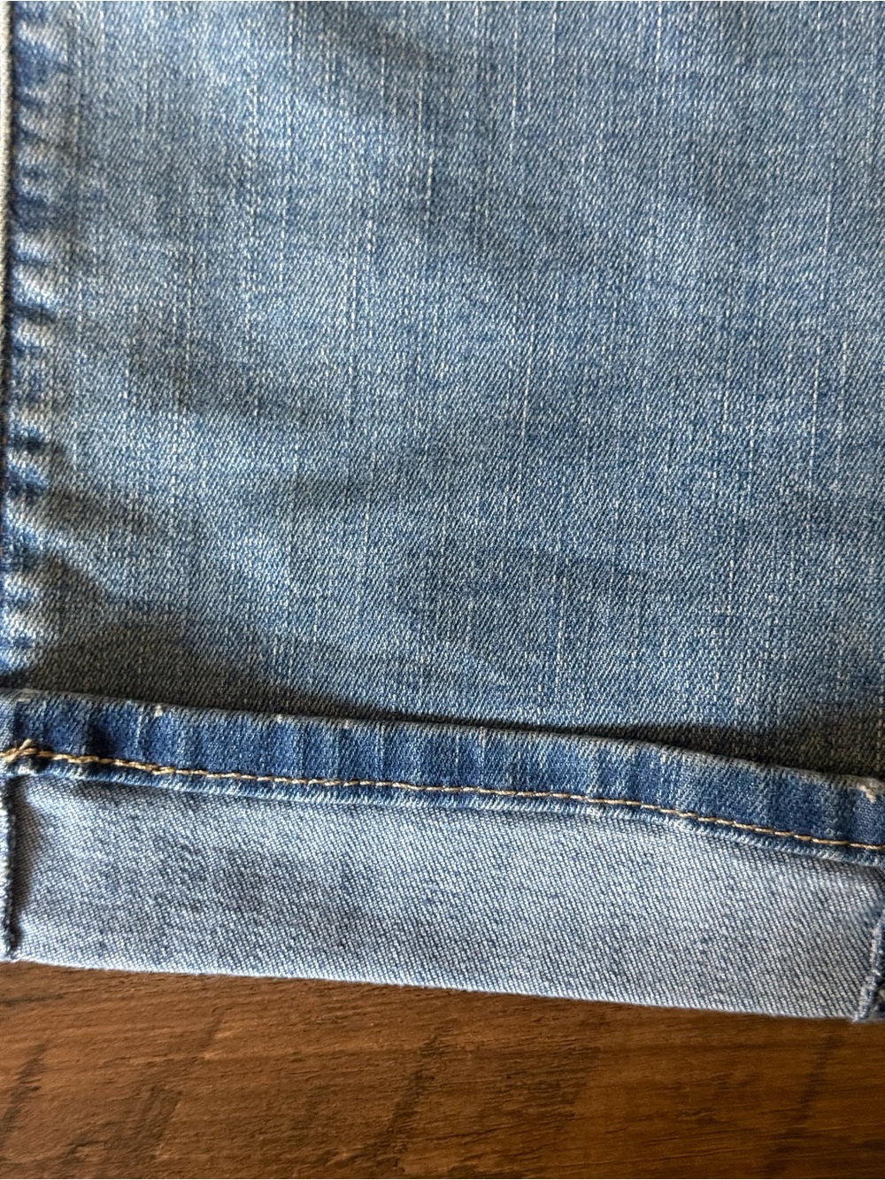 Signature by Levi Strauss Women's Light Blue Ankle Jeans - Picture 5 of 9